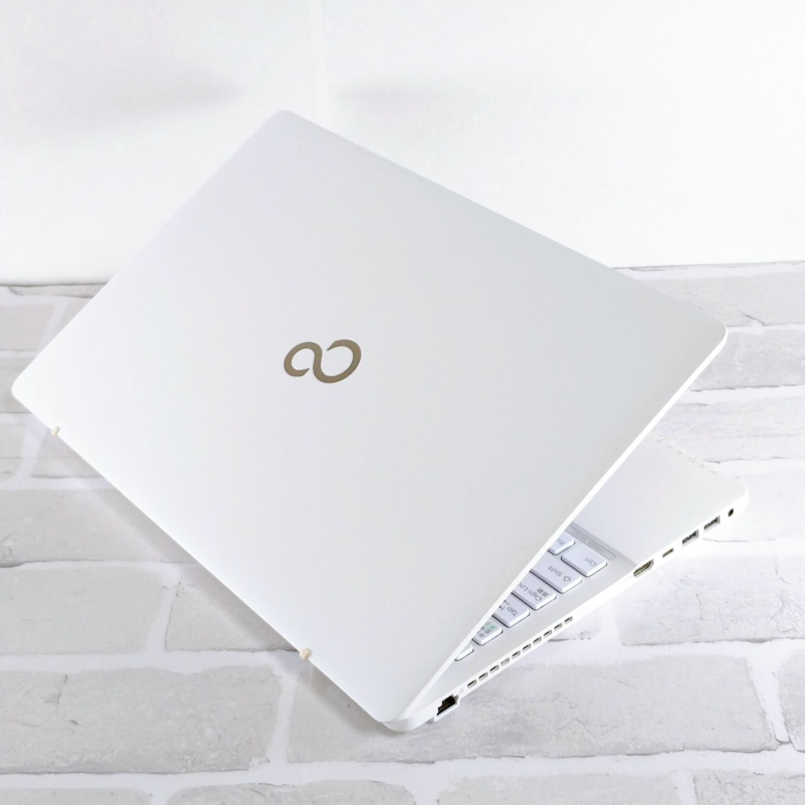 たっぷり1TB Blu-ray 高性能Corei7 第7世代 最新Windows11 ノート