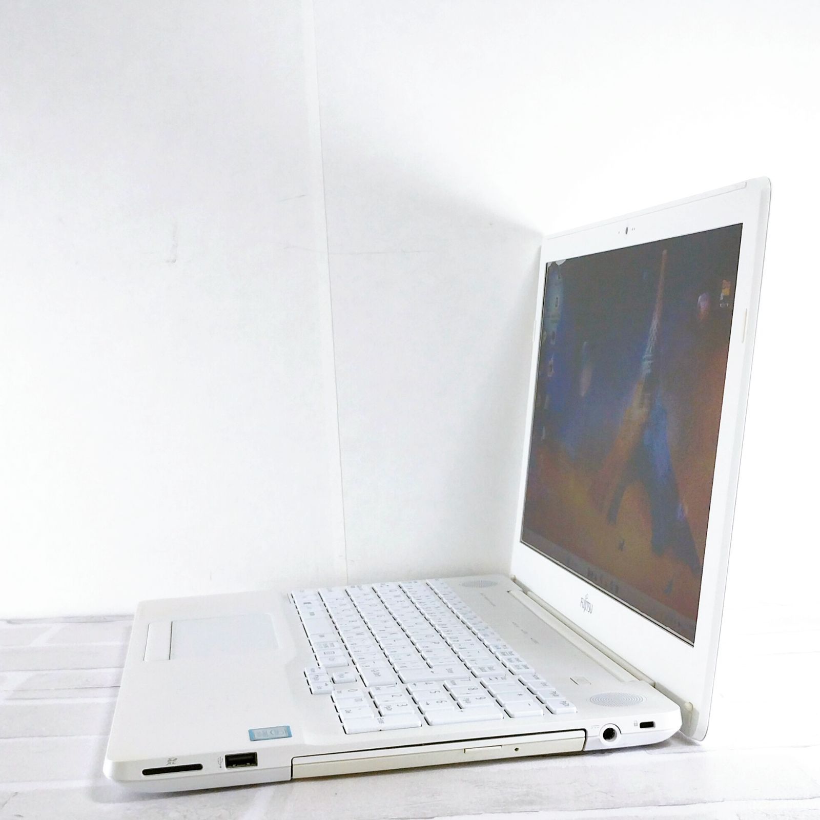 たっぷり1TB Blu-ray 高性能Corei7 第7世代 最新Windows11 ノート