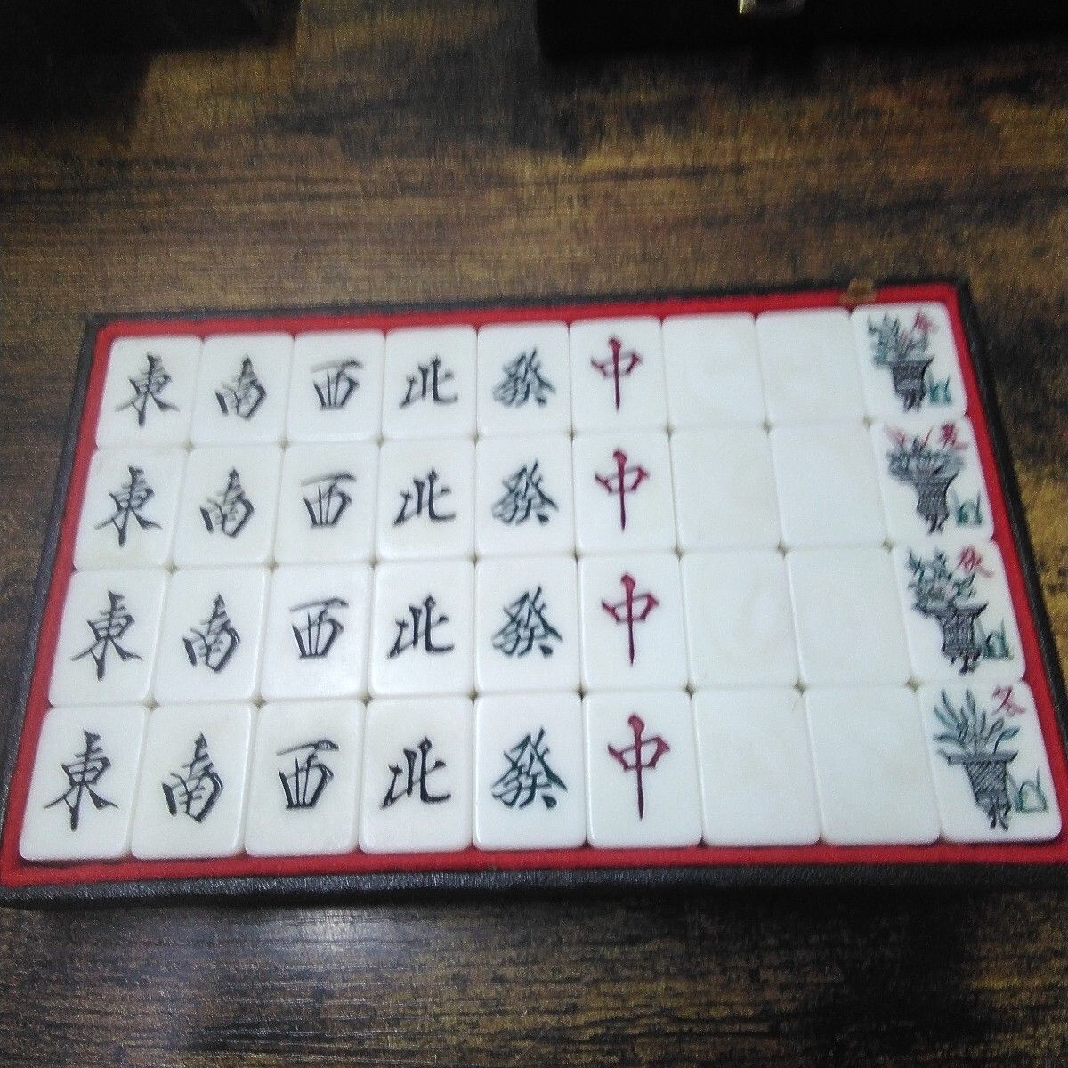 昭和レトロ 麻雀牌 「麻雀牌セット」ケース付き N844 - メルカリ