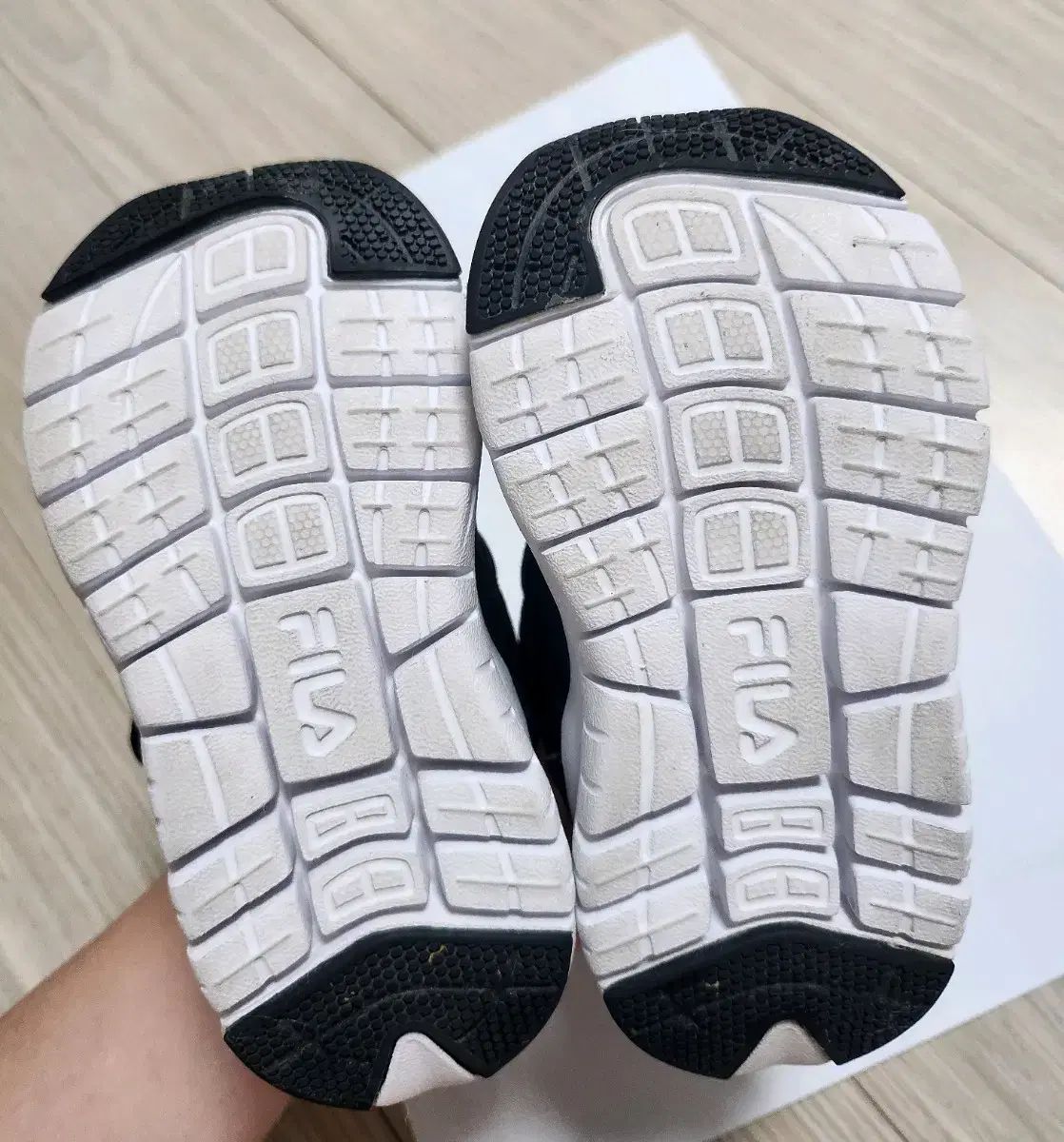 FILA フィラ 赤ちゃん ブーツ 防寒靴 130