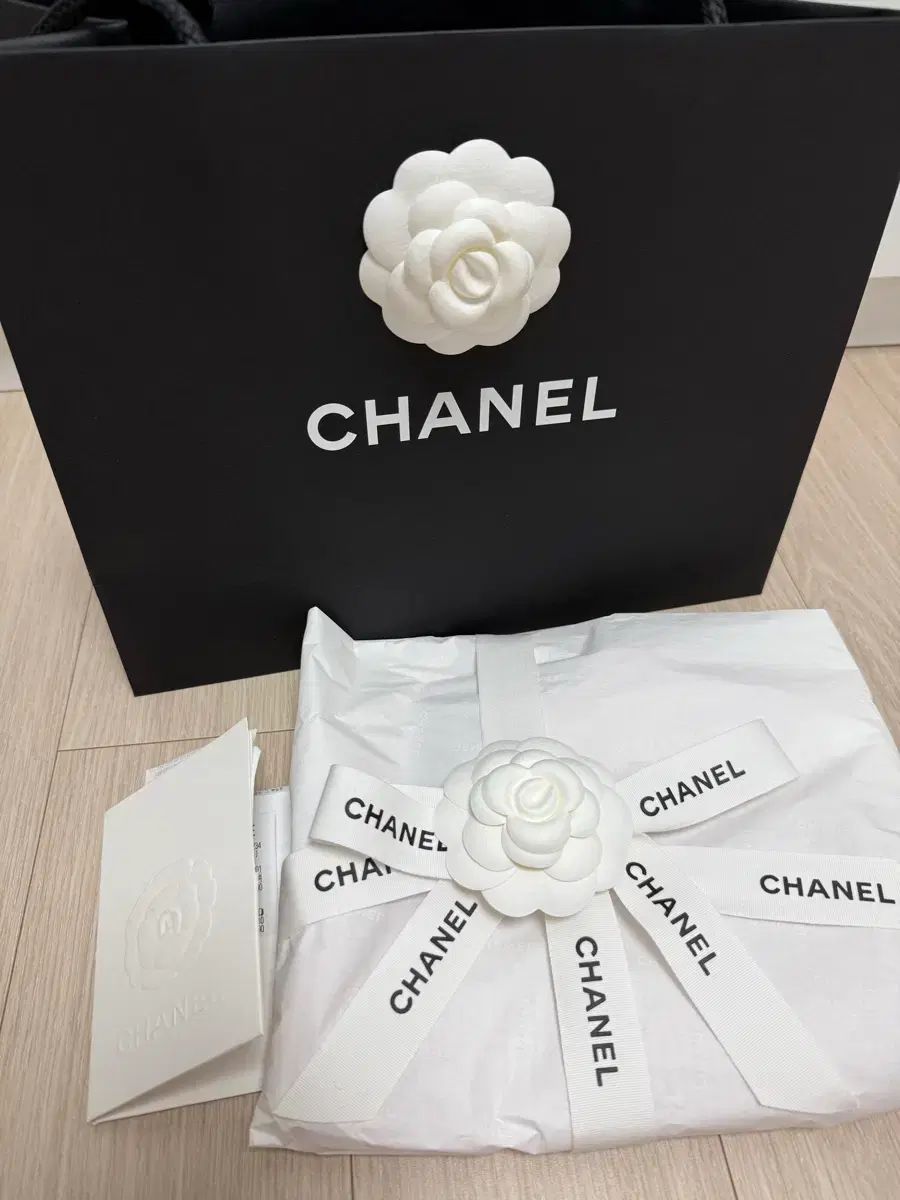 シャネル クラバ ブラック グレー