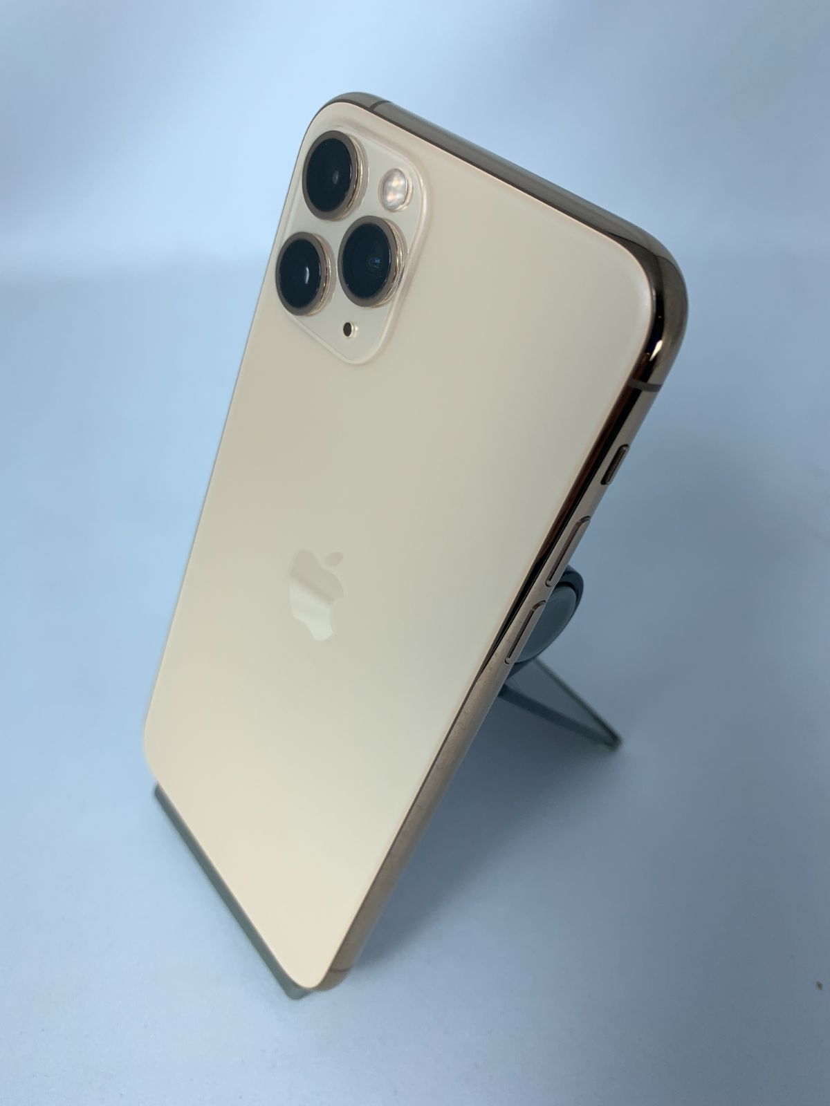 【】【展示使用品】Au iPhone 11 Pro 64GB 3F860J/A ゴールド simロック解除済(100％)