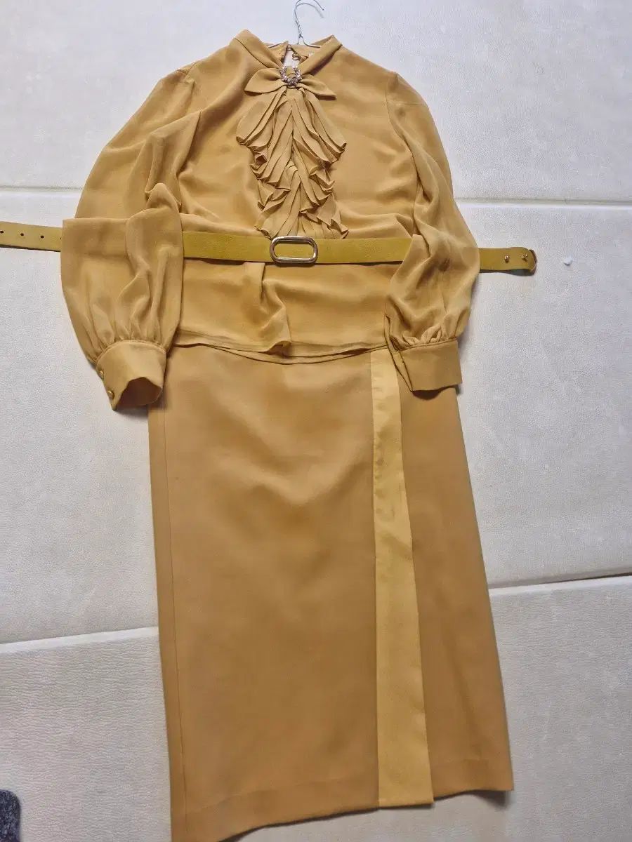 MOJO.S.PHINE モジョエスピン ブラウス スカート ベルト セット