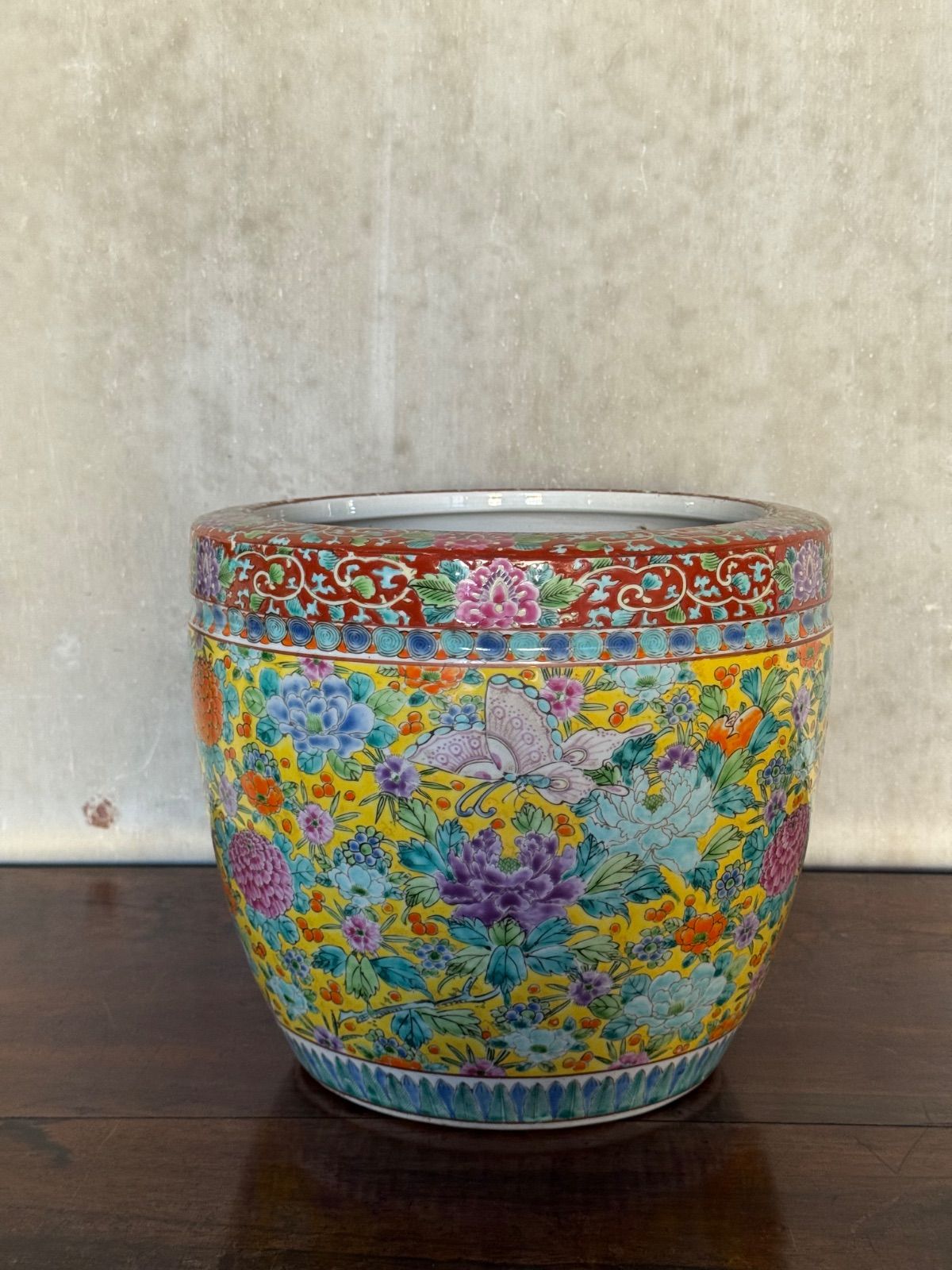 大正期 有田焼 十錦手火鉢 手焙り 百花繚乱蝶図 プランターにも