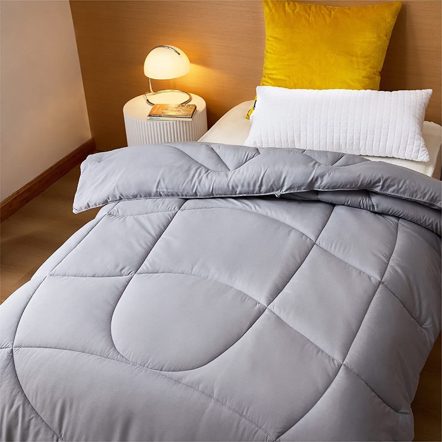 特価商品】掛け布団 セミダブル 肌掛け布団 冬 暖かい 150x210cm