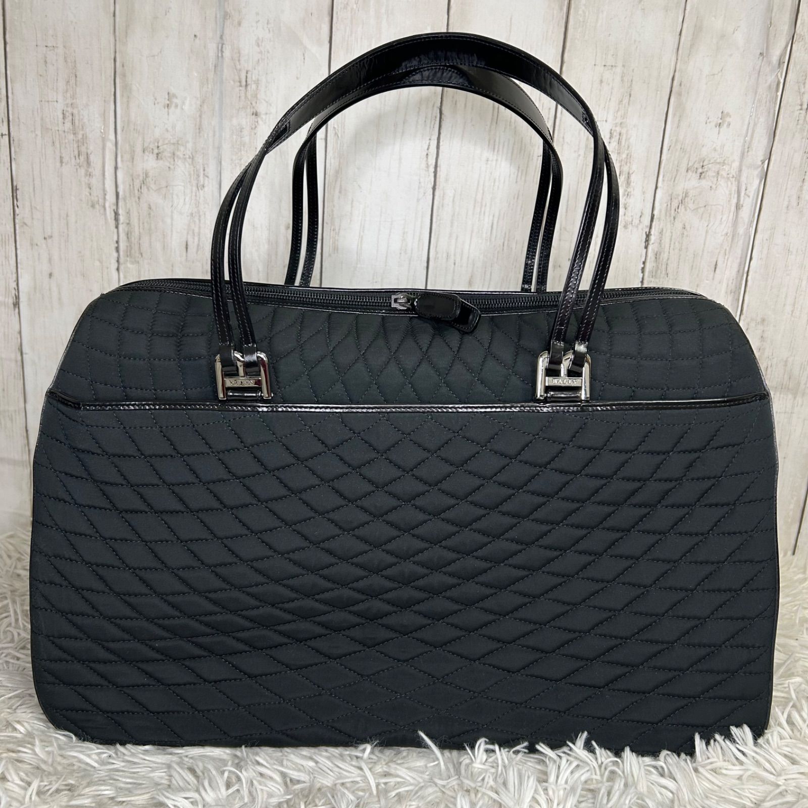 BALLY バリー ナイロン ボストンバッグ ロゴ ブラック キルティング 大 