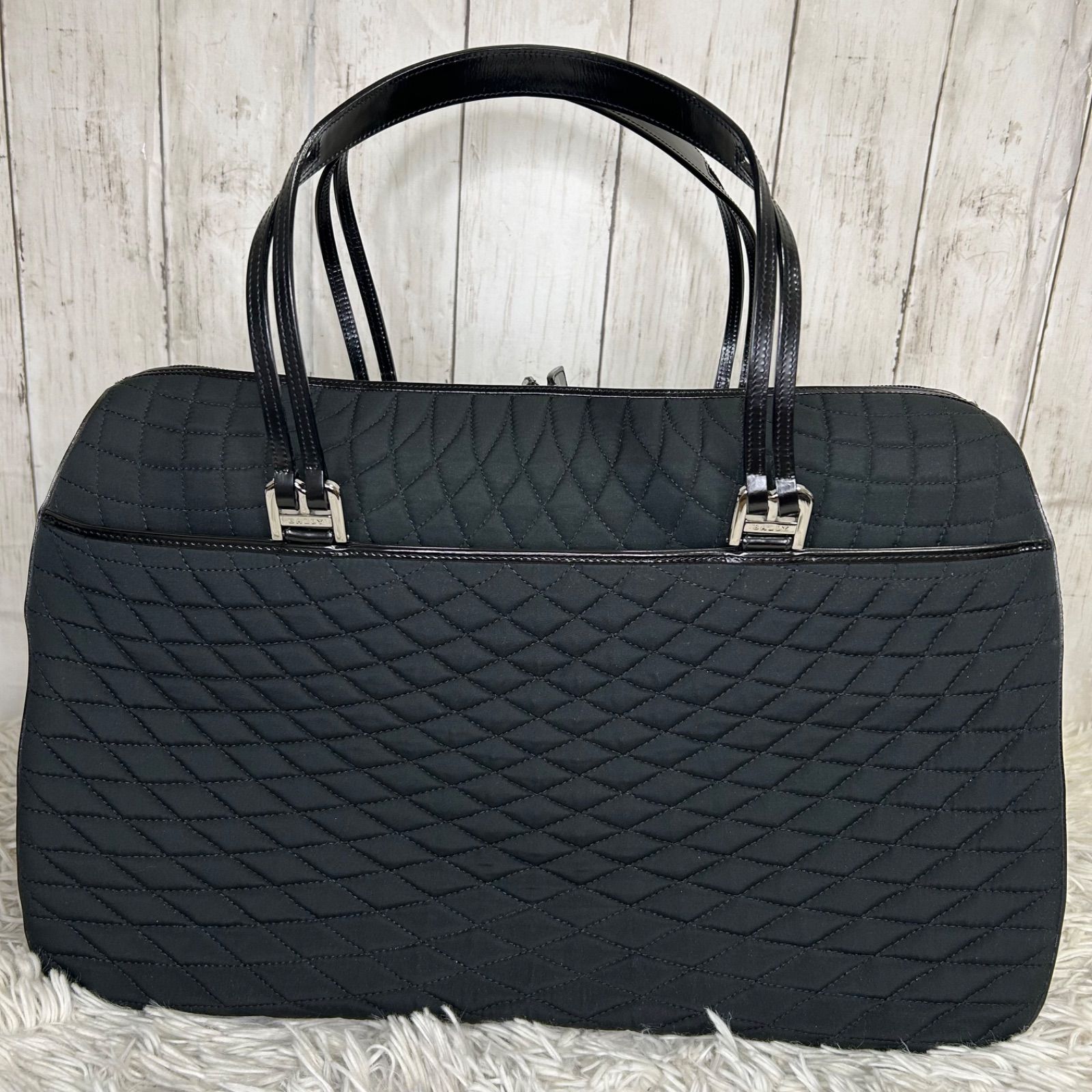 BALLY バリー ナイロン ボストンバッグ ロゴ ブラック キルティング 大 