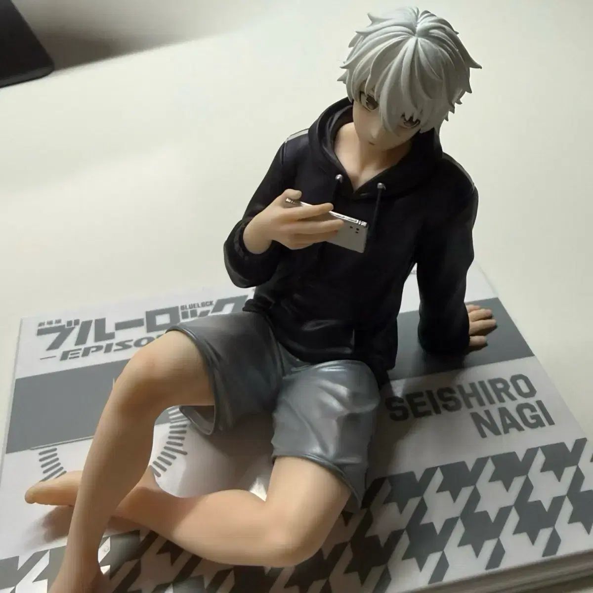 ブルーロック 凪 誠士郎 G.E.M. フィギュア てのひら 出品 - メルカリ
