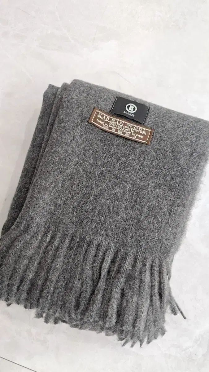 BOGNER ボグナー バージンウール 大型 マフラー 店頭版 50万円台