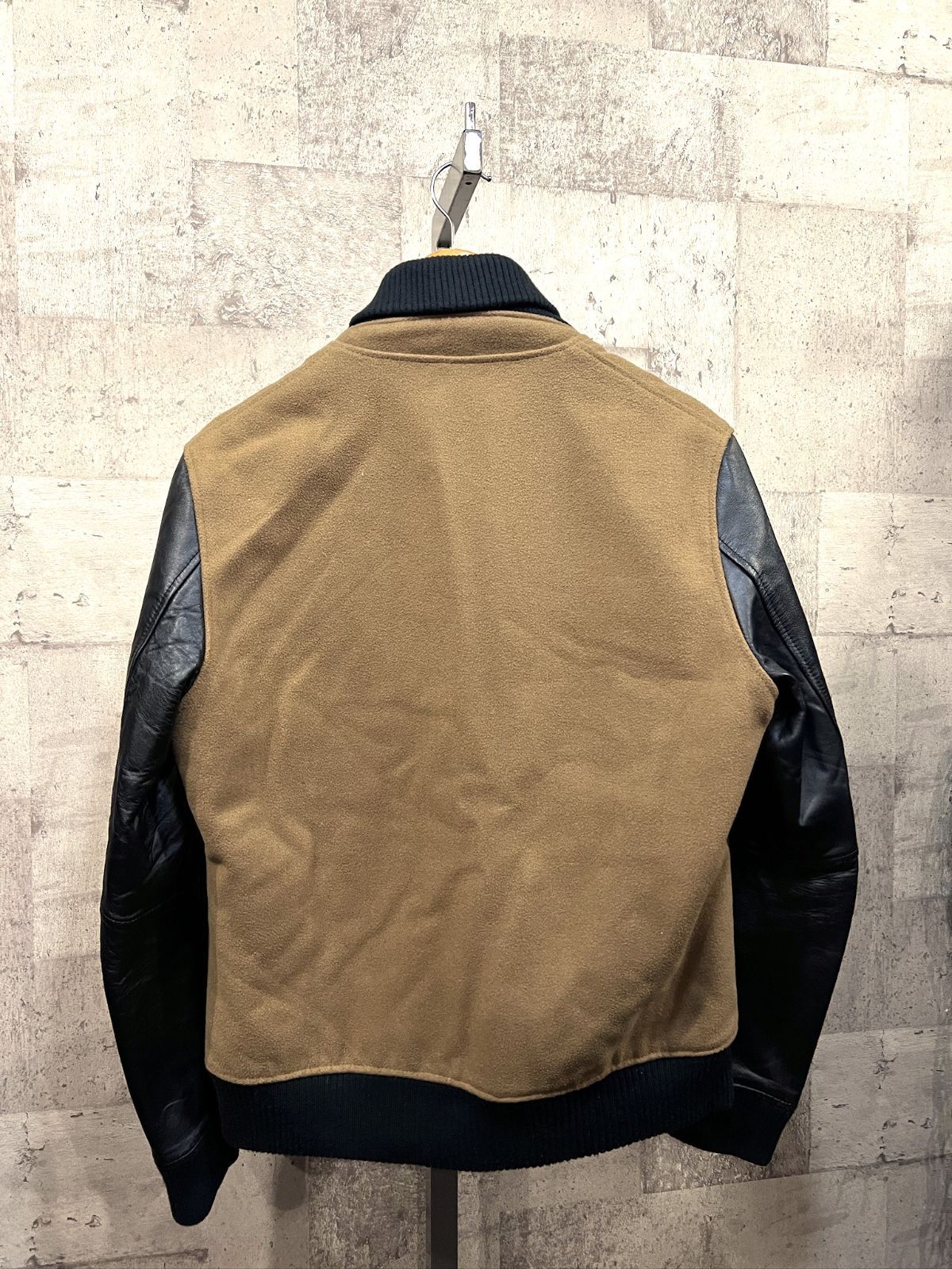 lucky clond♪美品✨アーバンリサーチiD スタジャン 袖レザー アーバンリサーチ iD 袖レザー スタジアムジャンパー L メンズ URBAN