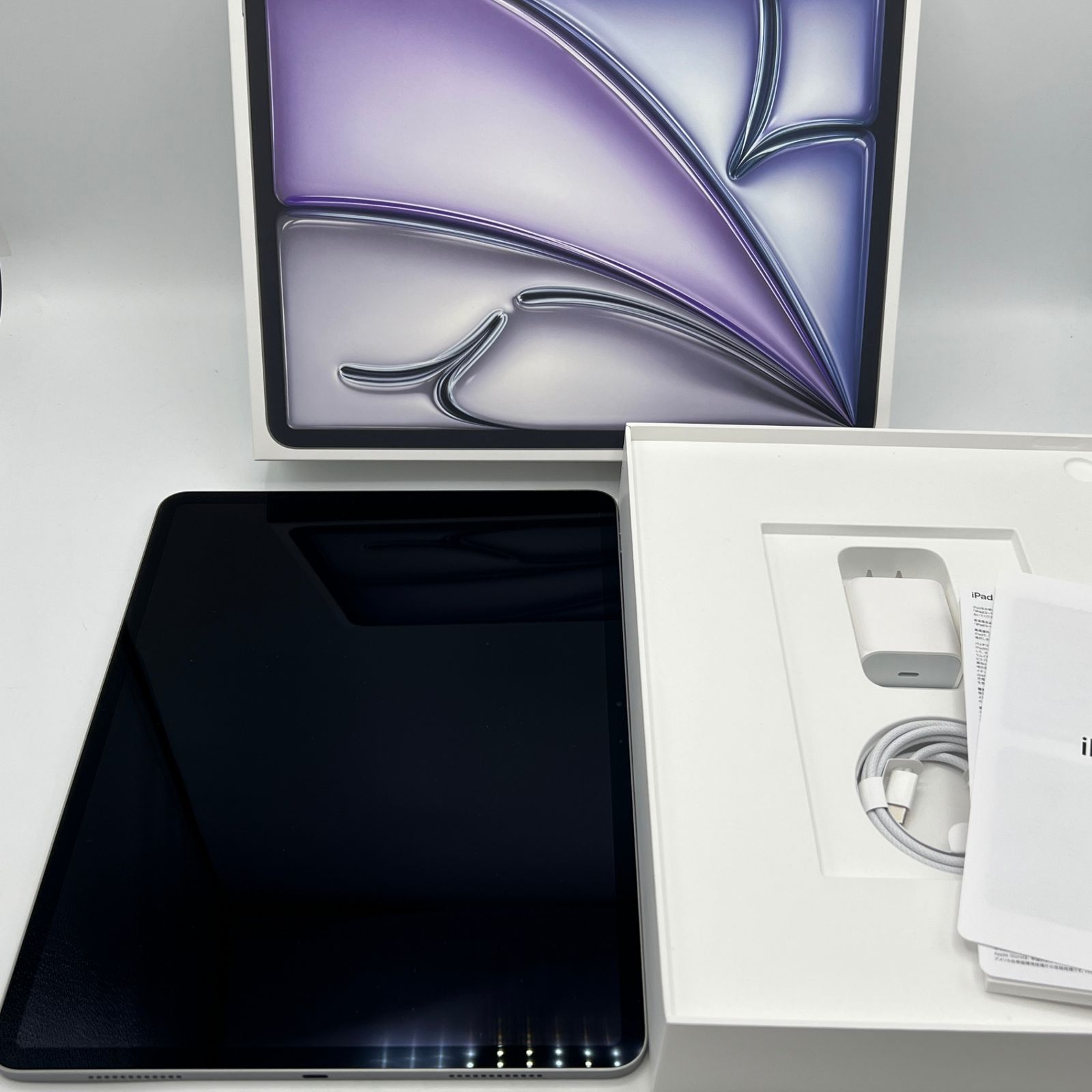 美品 iPad Air 第7世代 13