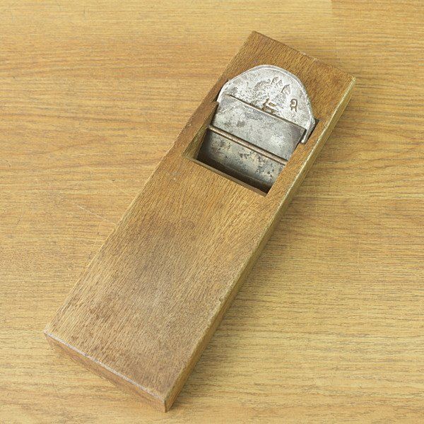 カンナ かんな 鉋 仁王 名匠 秘伝之作 刃幅68ｍｍ