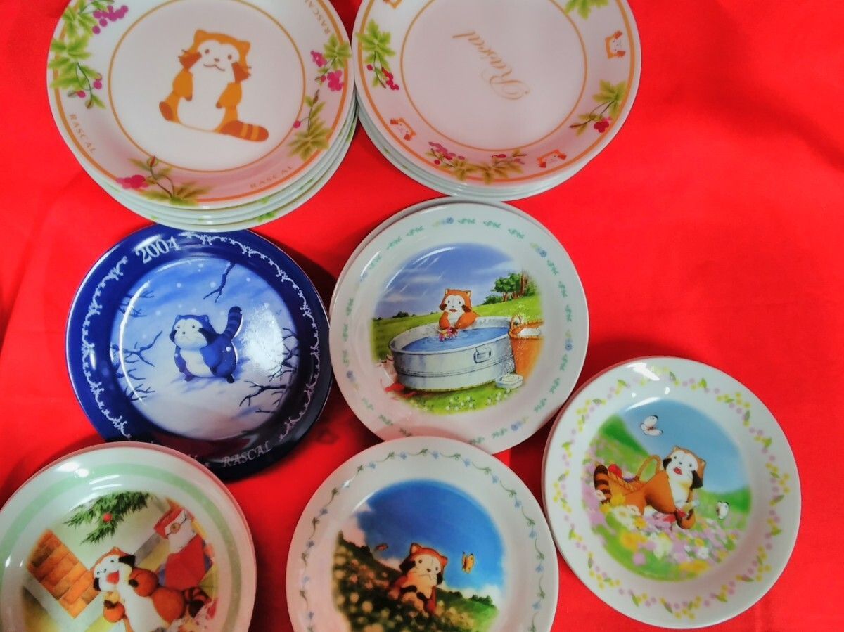 非売品 アニメ皿 陶器製 平皿 世界名作劇場「あらいぐまラスカル」7種