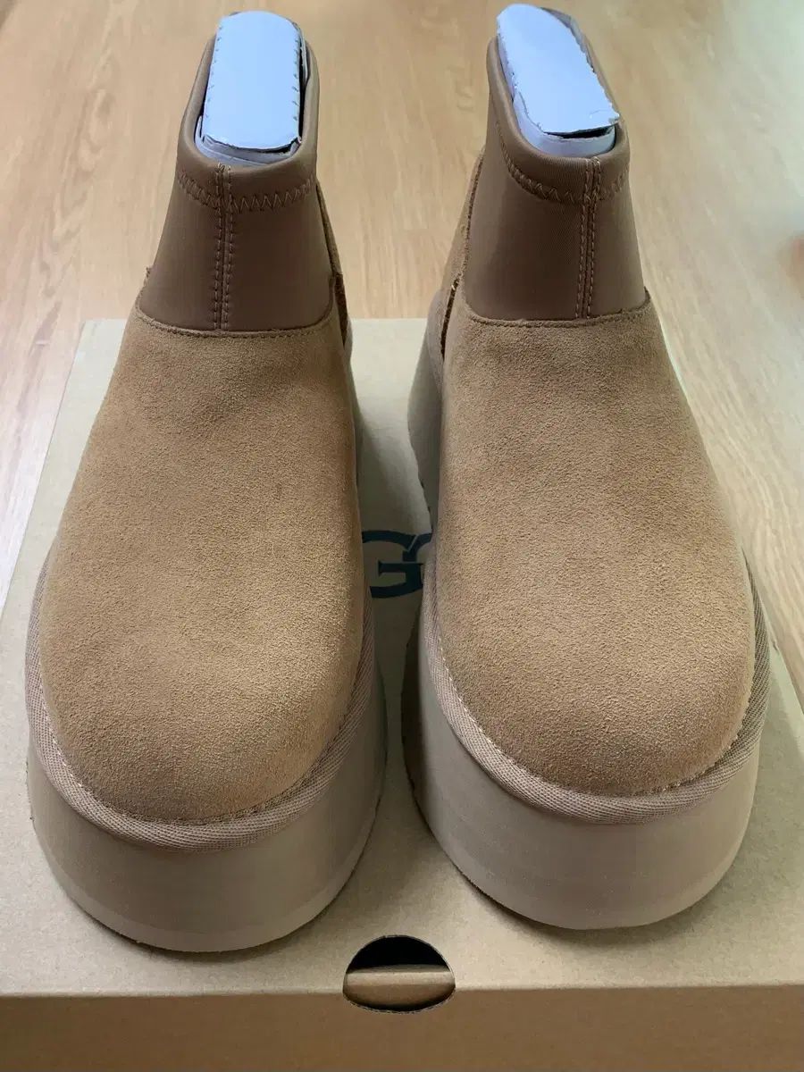  UGG アグ Classic ミニ ディパー チェスナット 240 その他 ブーツ