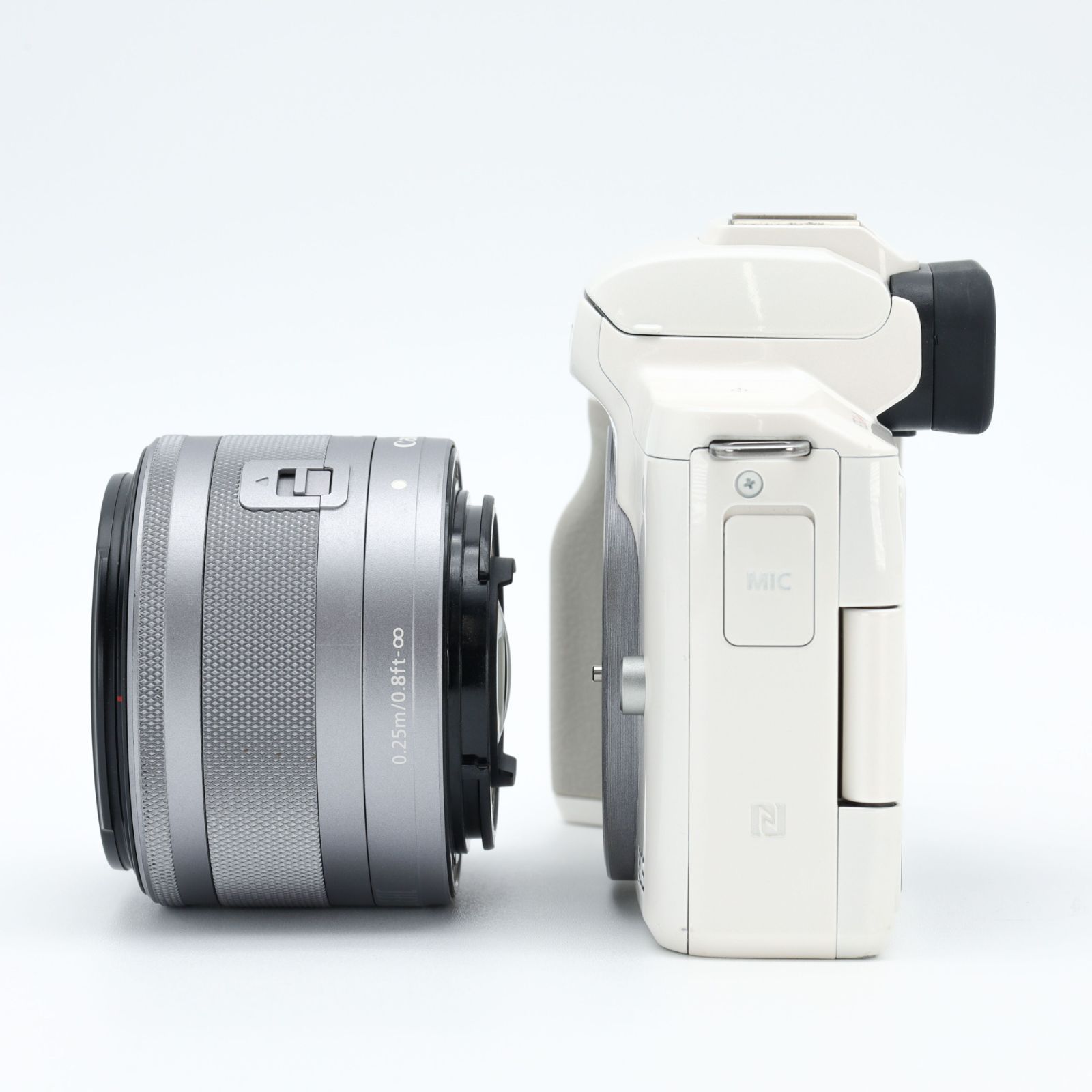 Canon (キヤノン) EOS Kiss M EF-M15-45 IS STM レンズキット