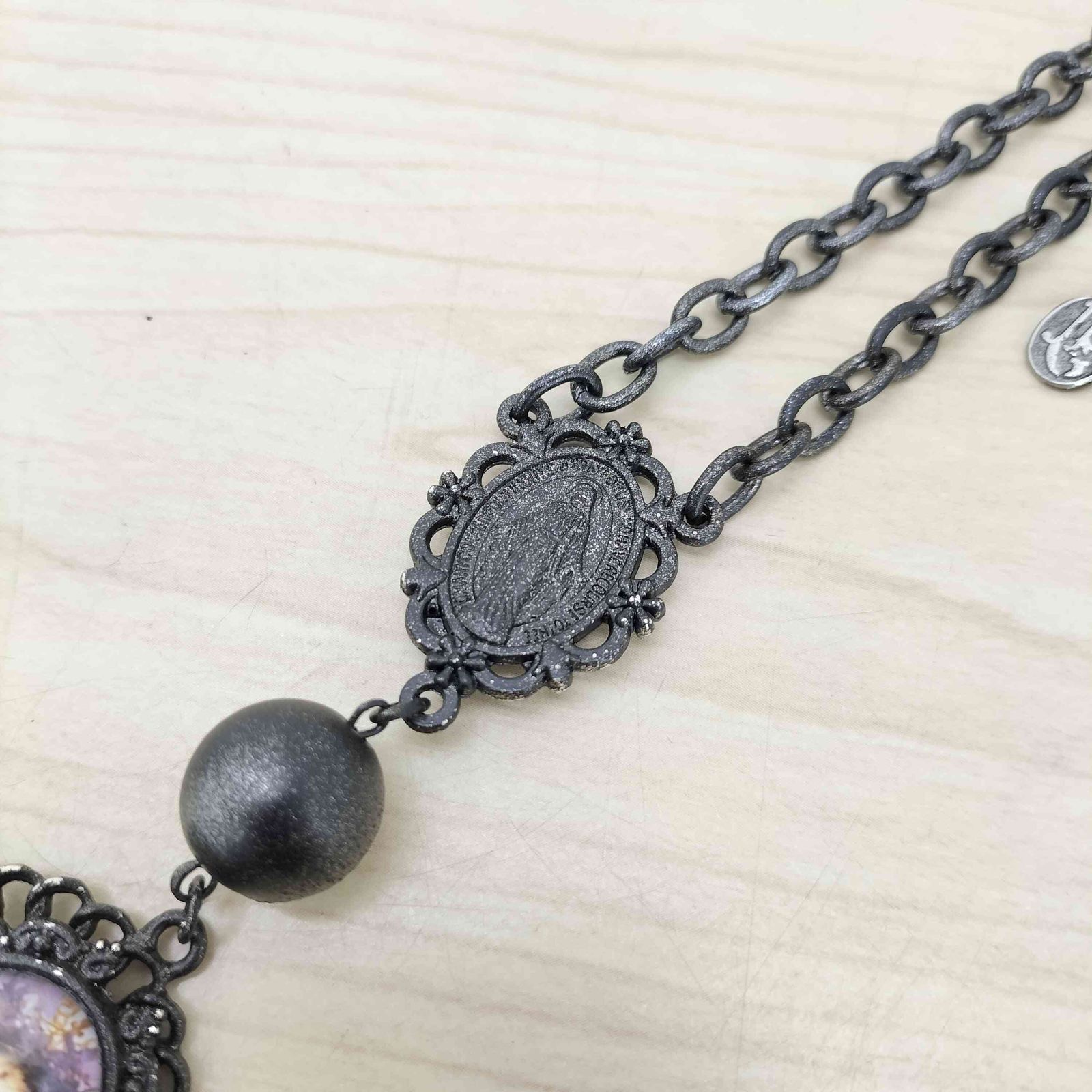 ジャンポールゴルチエ Jean Paul GAULTIER Iron Ball brooch chain