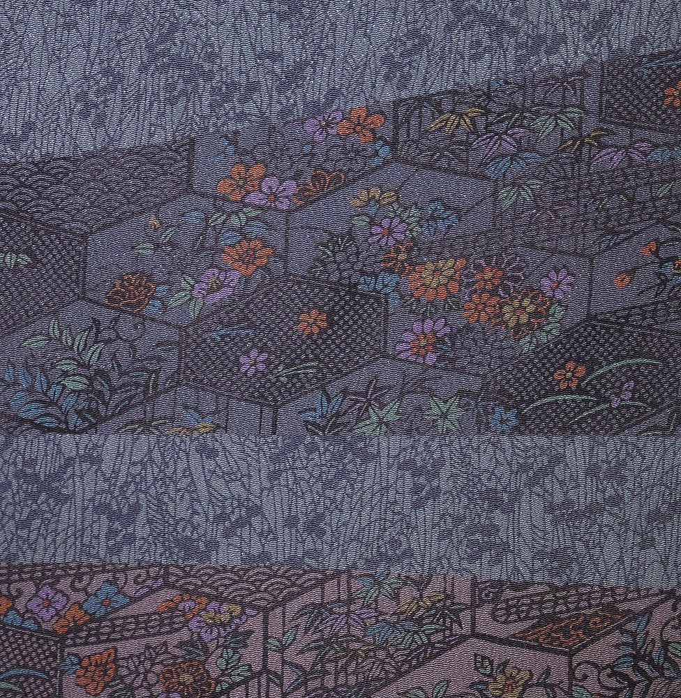 伝統工芸伊勢彫刻士 二代目南部幸雄氏作 縮緬訪問着 袷 正絹 グレー紫