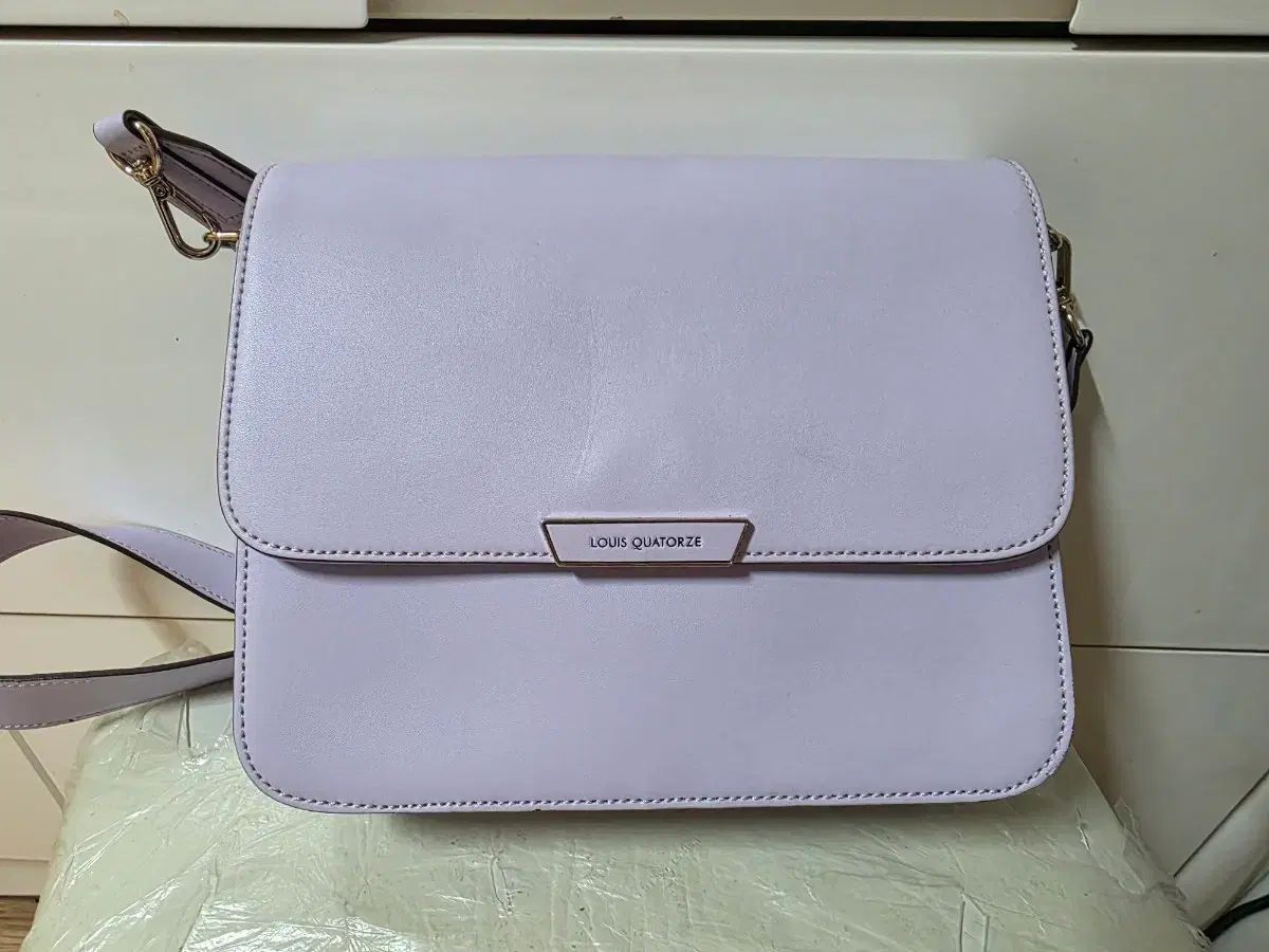 Louis Quatorze クロスバック