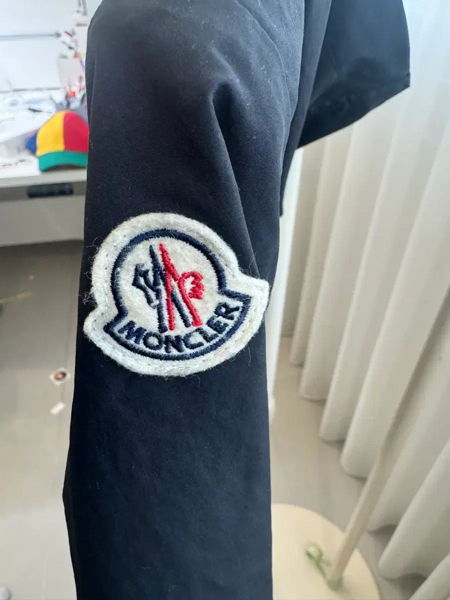 モンクレール キッズ ウィンドブレーカー ブラック 8 y