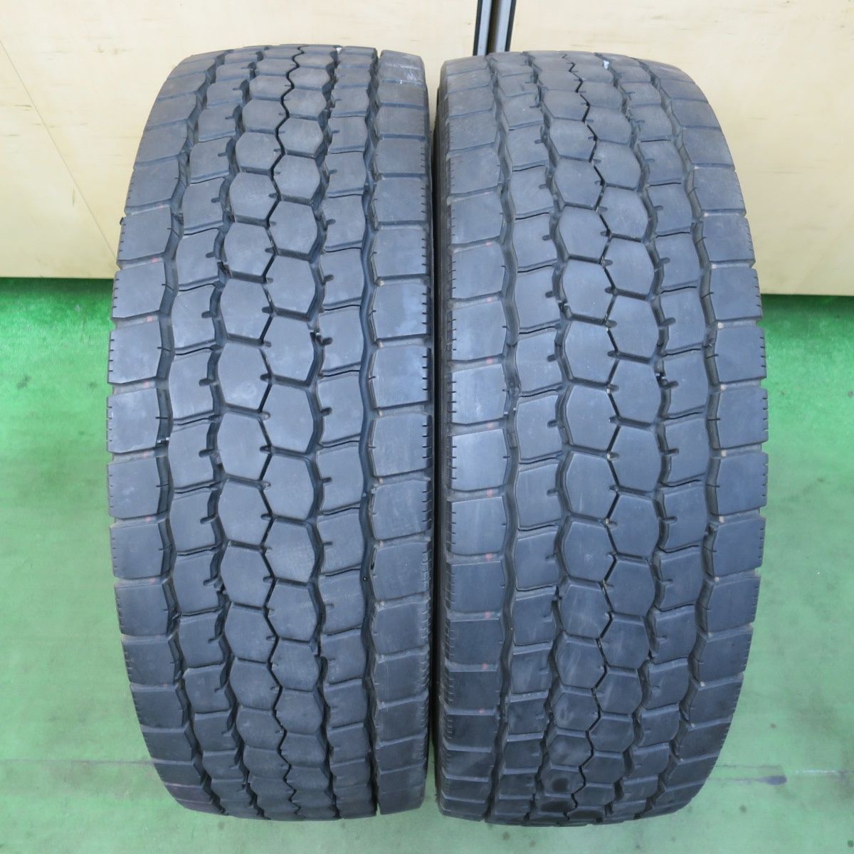 バリ溝 25年 9分 2本 トラック タイヤ 265 70 R 19 5 140 138 J ブリヂストン M 888 ミックス オールシーズン 5インチ 5120408イスタ
