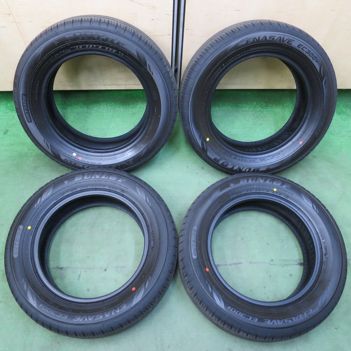 新車外し 25年 185 65 R 15 ダンロップ エナセーブ EC 300 タイヤ 15インチ アクア フィールダー フリード ノート bB 等 5120602イノタ