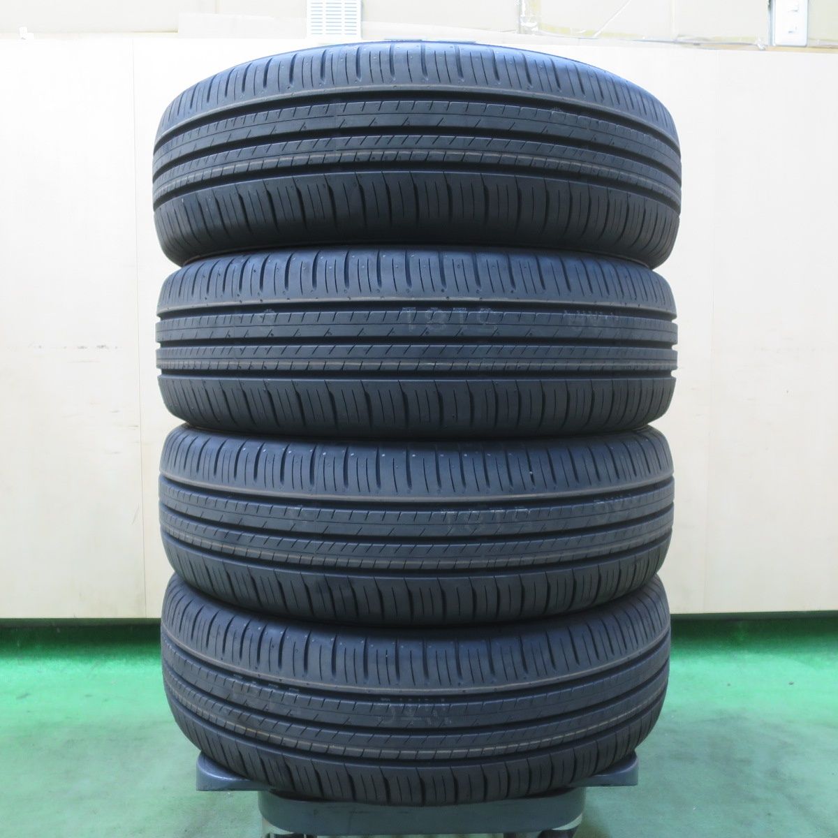 新車外し 25年 185 65 R 15 ダンロップ エナセーブ EC 300 タイヤ 15インチ アクア フィールダー フリード ノート bB 等 5120602イノタ