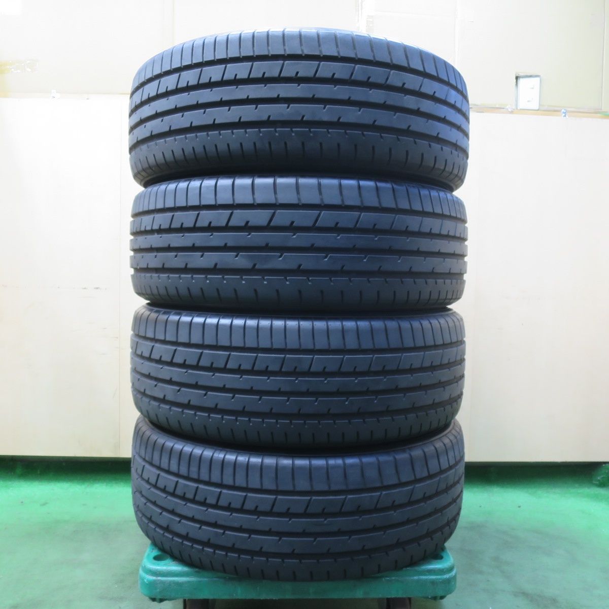 バリ溝 25年 9 5分以上 225 55 R 19 トーヨー プロクセス 46 タイヤ 19インチ レクサス NX ハリアー アルファード ヴェルファイア エクストレイル CX 5 等 5120603イノタ