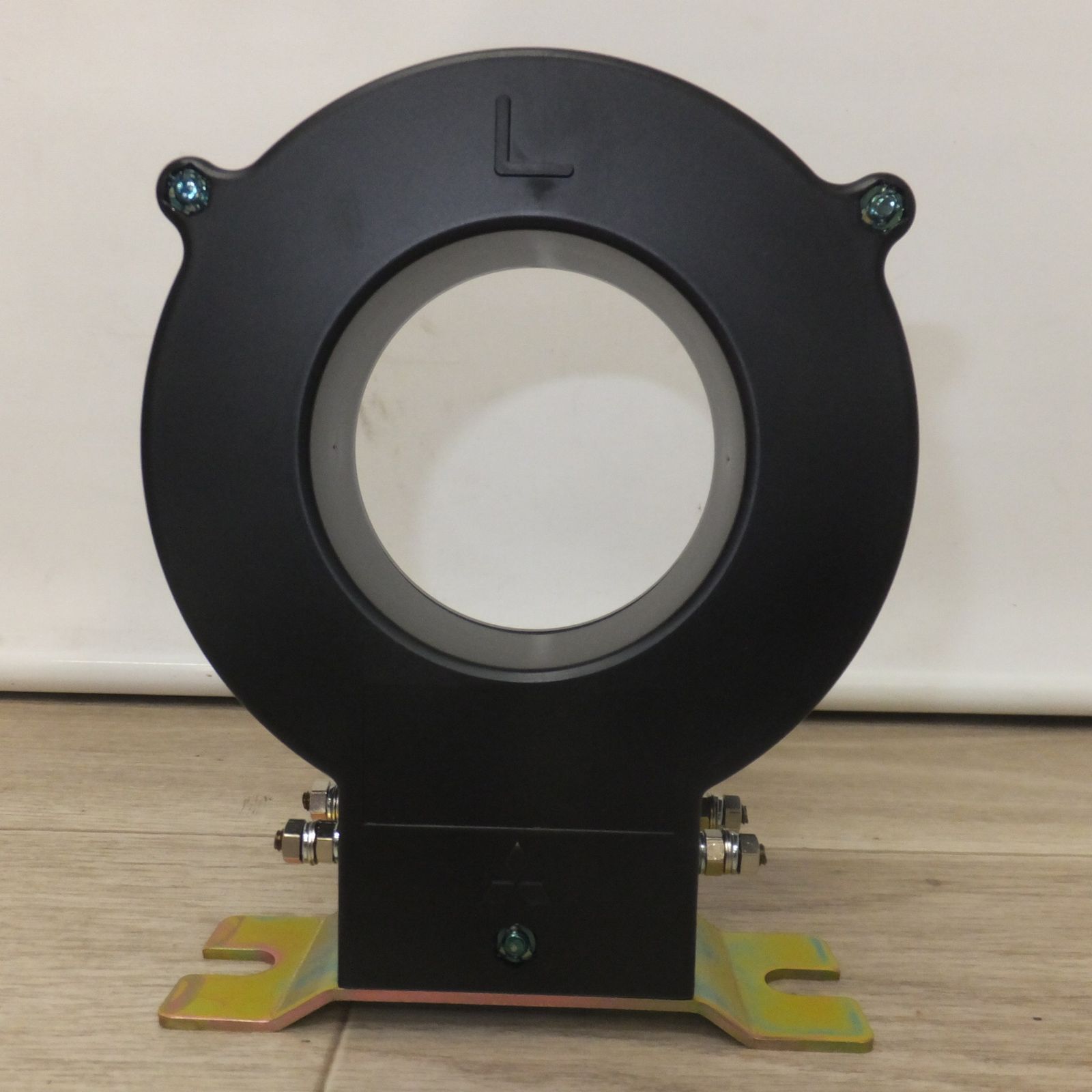 ♥ 三菱 MZT形 零相変流器 MZT-68 RATED 400 A VOLTAGE MAX 6.9 kV