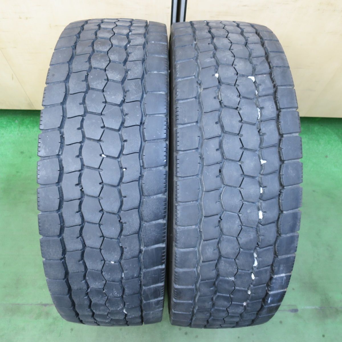 バリ溝 23年 8 5分 2本 トラック タイヤ 265 70 R 19 5 140 138 J ブリヂストン M 888 ミックス オールシーズン 5インチ 5120405イスタ