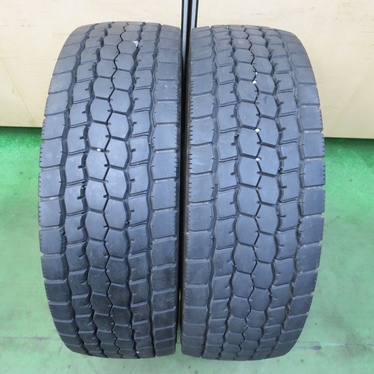 バリ溝 25年 9 5分 2本 トラック タイヤ 265 70 R 19 5 140 138 J ブリヂストン M 888 ミックス オールシーズン 5インチ 5120407イスタ