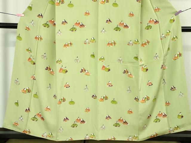 平和屋本店○極上 銀座 志ま亀 小紋 平安人物 鬼しぼ縮緬 裏葉柳色地