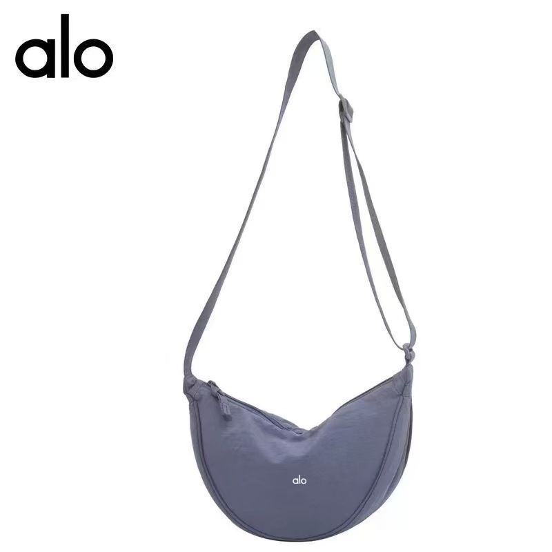 Alo Yoga アロー ヨガ ウエストバッグ ショルダー バッグ - メルカリ