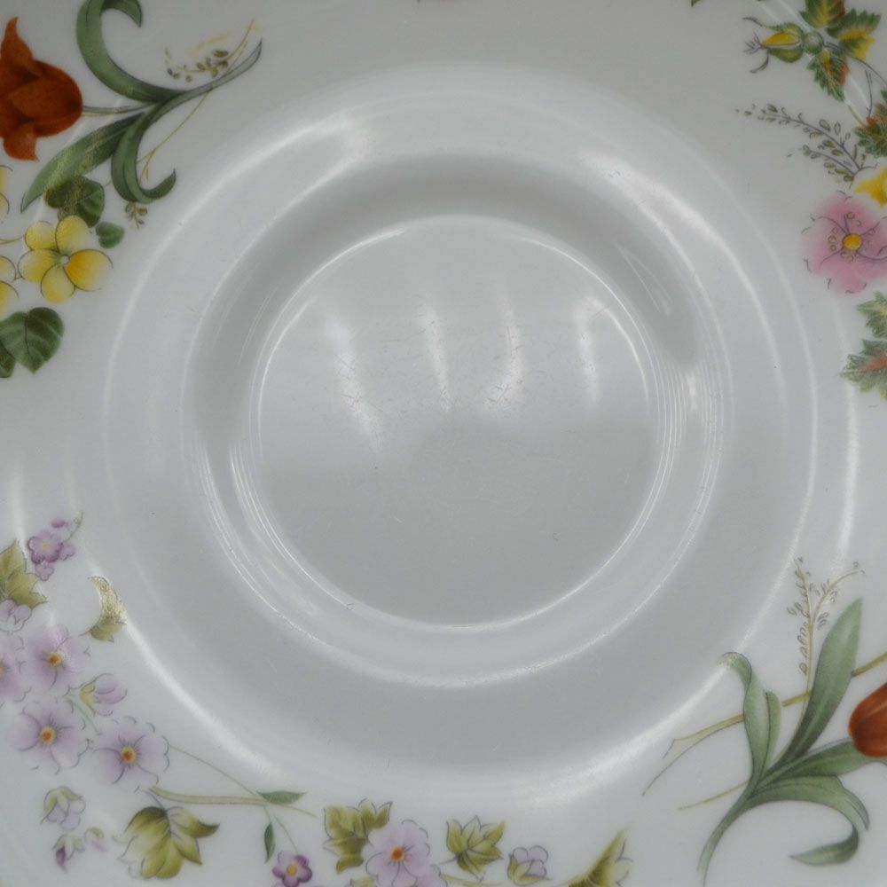 カップ＆ソーサー