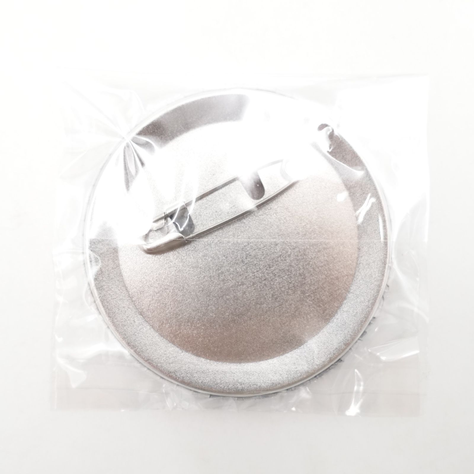 気になってる人が男じゃなかった ホログラム缶バッジVol.1 Vol.2 古賀