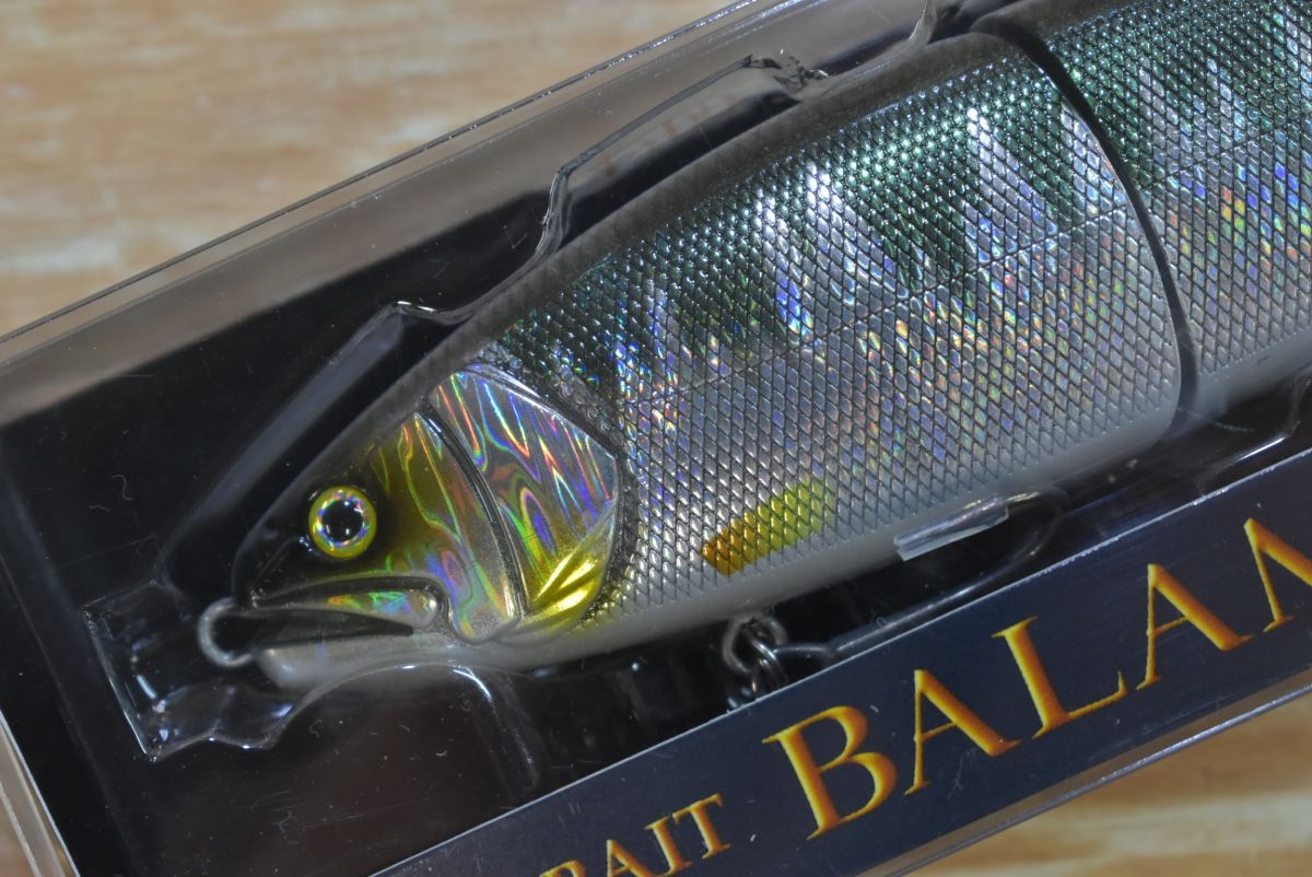 マドネス バラム 200 レーザーハス madness BALAM バス ブラックバス