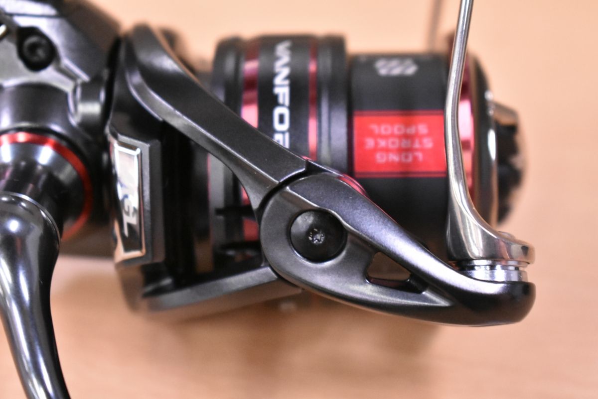 シマノ 20 ヴァンフォード C2000S SHIMANO VANFORD スピニングリール