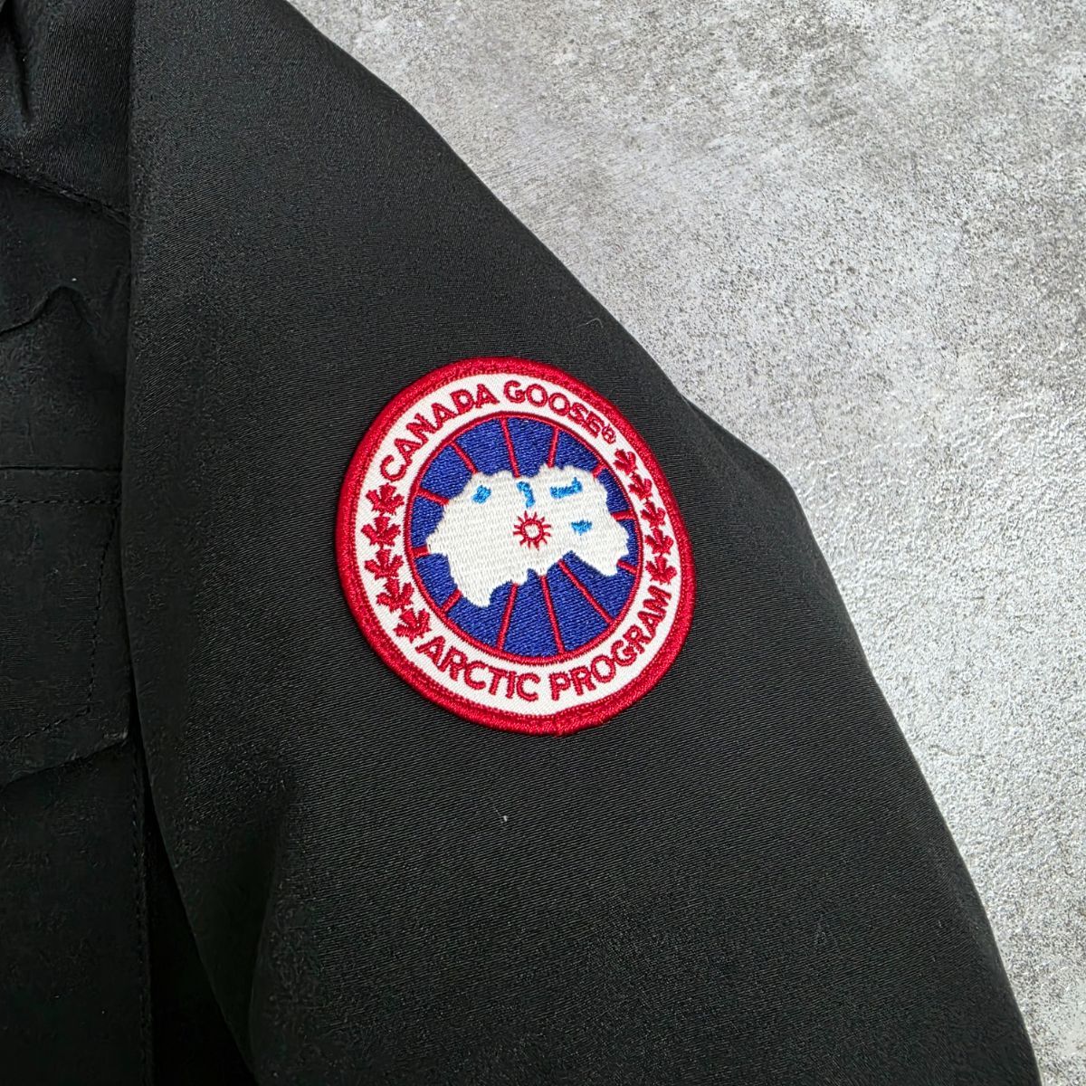CANADA GOOSE カナダグース KAMLOOPS カムループス ユニセックス 廃盤 