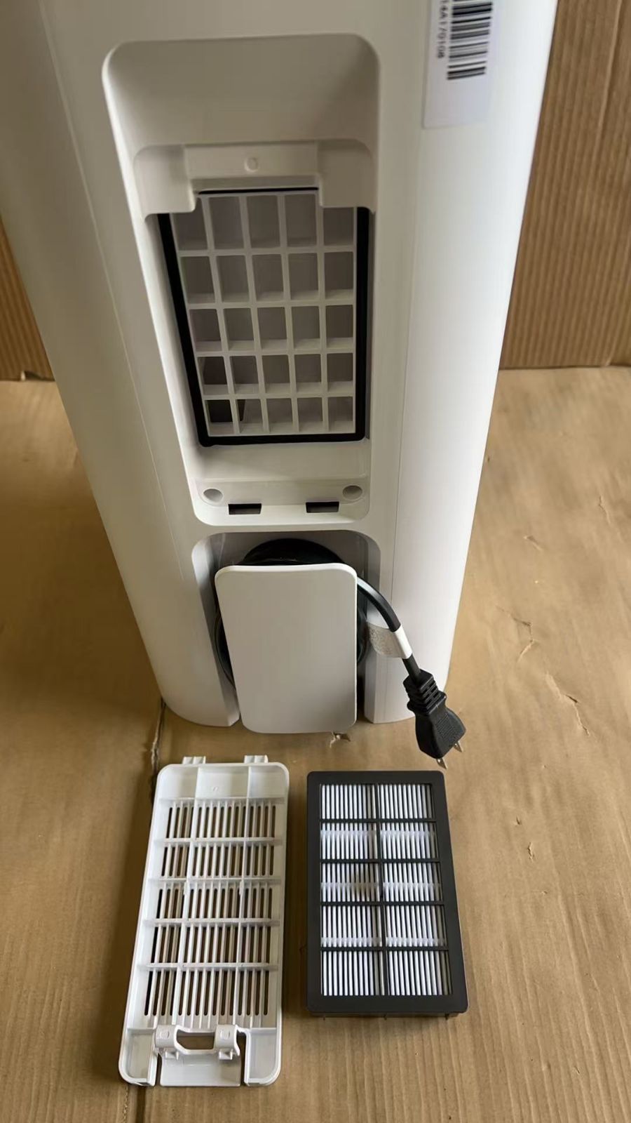 EUREKA（ユーリカ）ロボット掃除機 強力吸引 水拭き両用 ブラック E10s