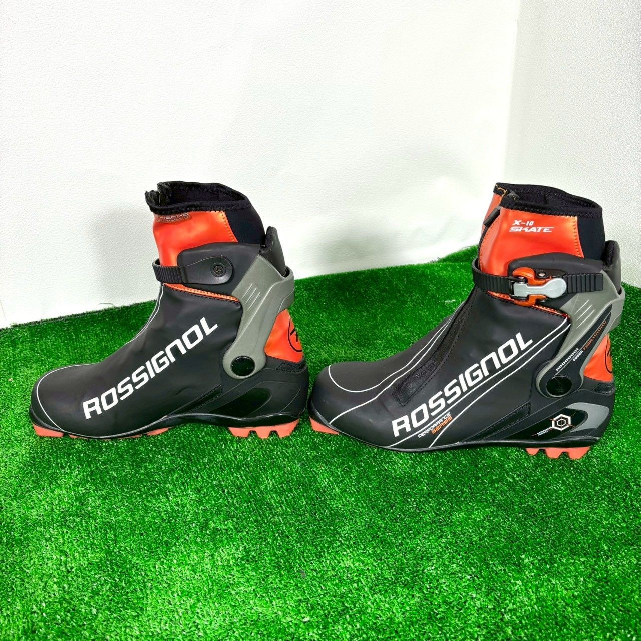 ROSSIGNOL クロスカントリースキー　ブーツ EU40 希少】 ROSSIGNOL X-10 SKATE EU40 25.0~25.5cm クロスカントリー