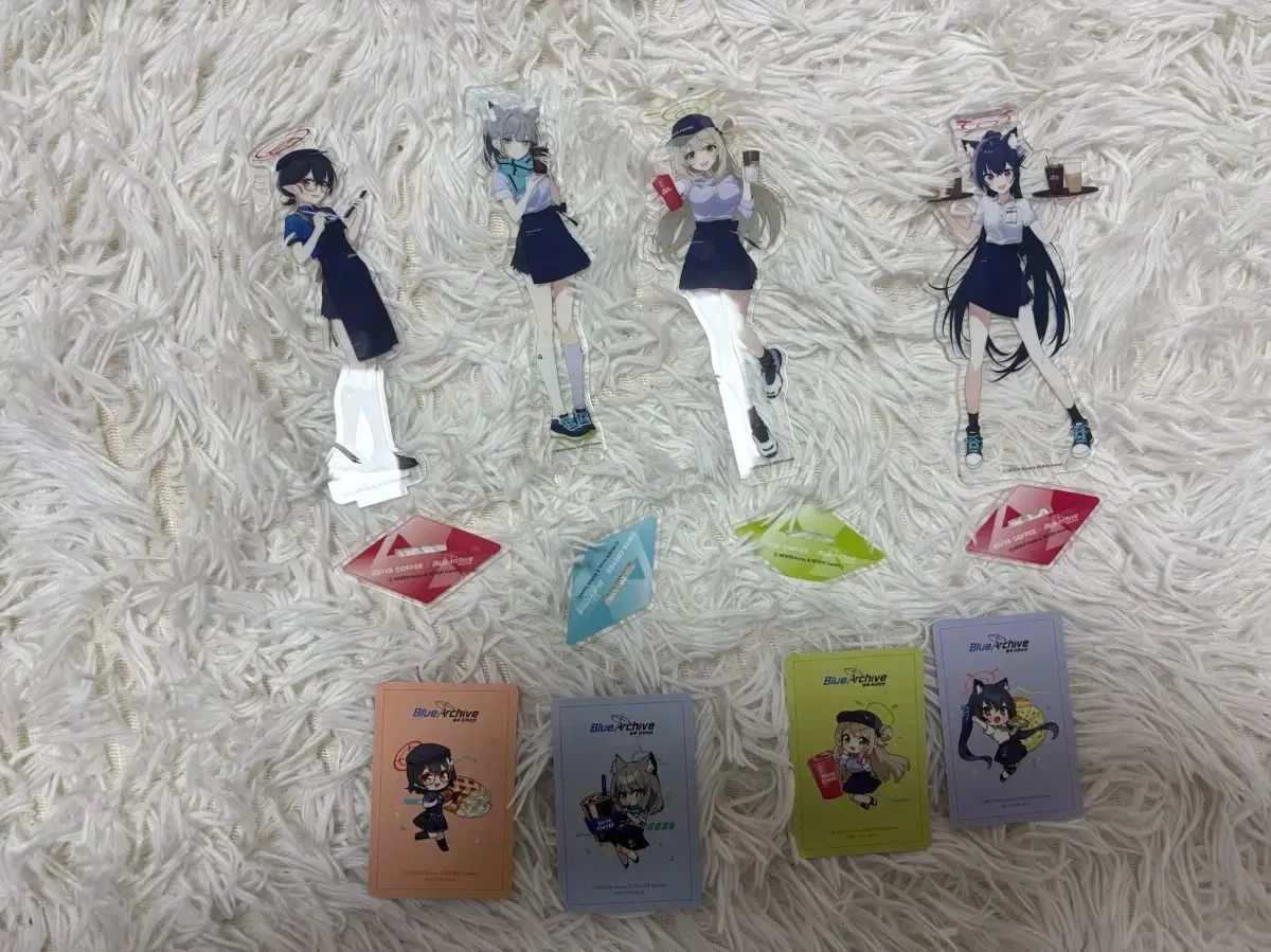 ブルーアーカイブ EDIYA COFFEE コラボ アクリルスタンドセット