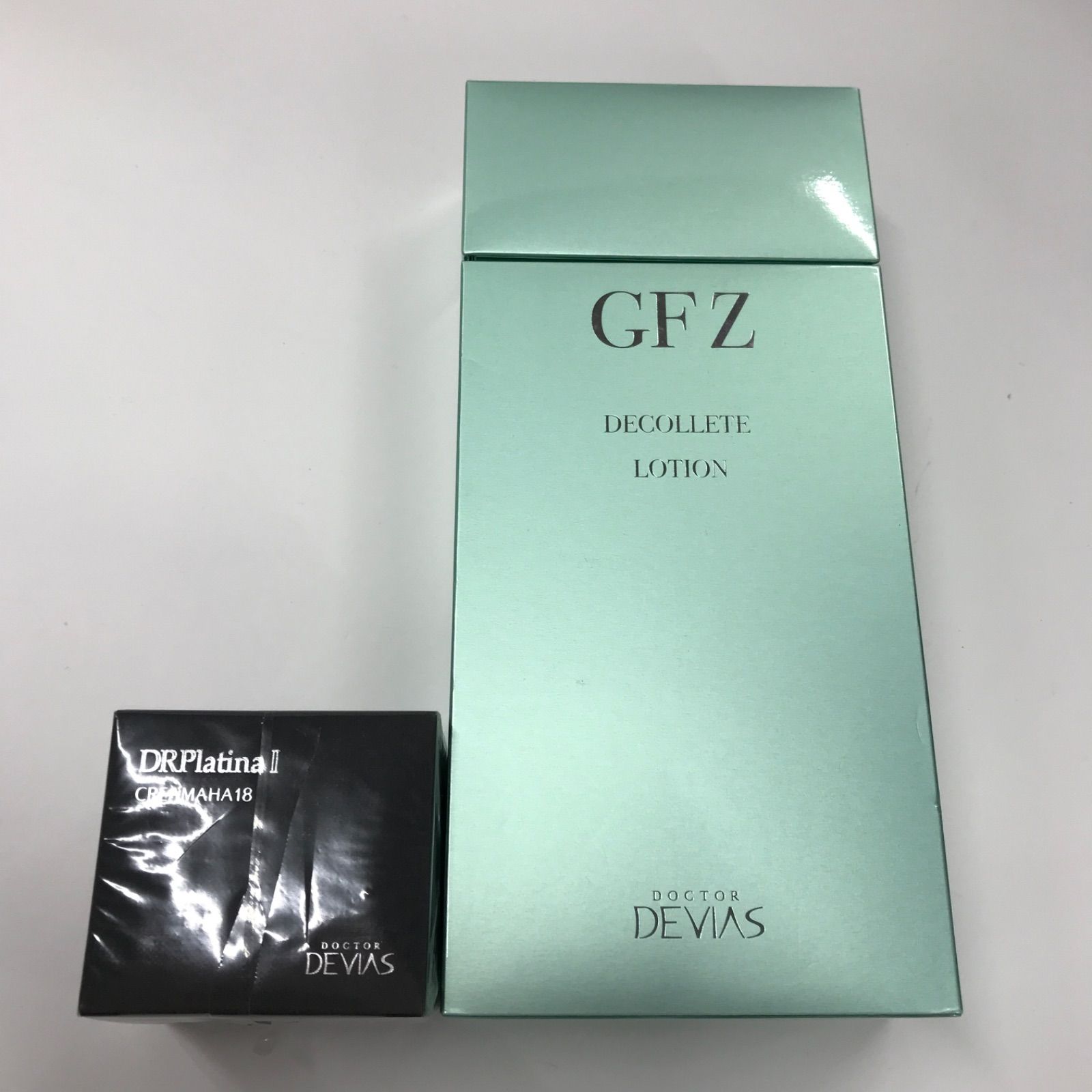 T2416 ドクターデヴィアス デコルテローション GF Z 130ml・プラチナ