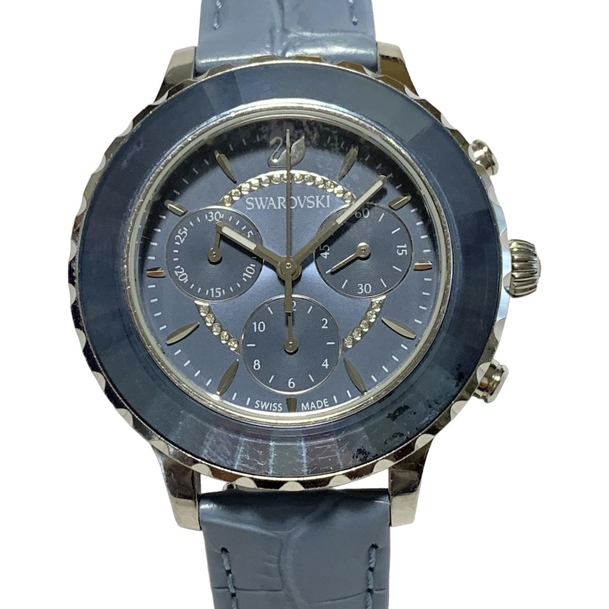 SWAROVSKI スワロフスキー 腕時計 - レディース 型押し加工|クロノグラフ ライトブルー