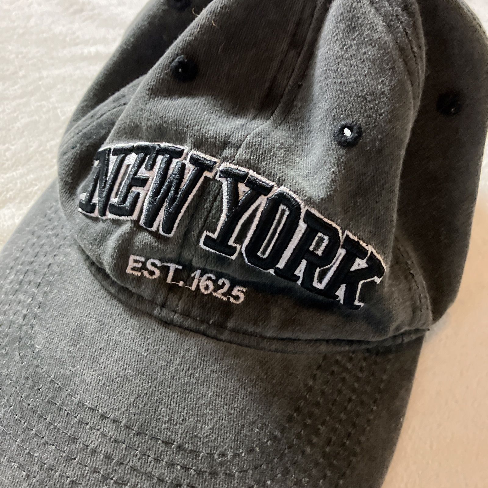 NEW YORK 刺繍 キャップ グレー 0225 - メルカリ
