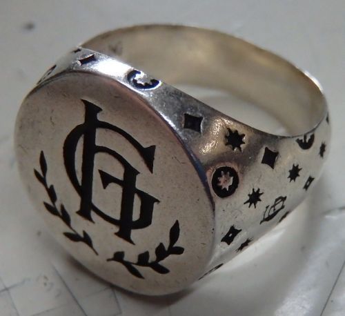 グラッドハンド USAジュエリー ロサンジェルス製 ファミリークレスト シルバーリング