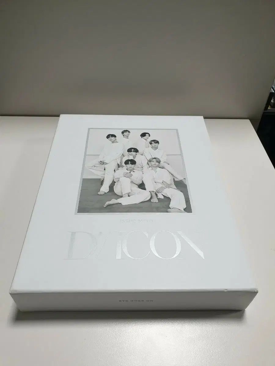 Dicon BTS写真集『BTS goes on!』 Deluxeバージョン BTS 【公式通販】