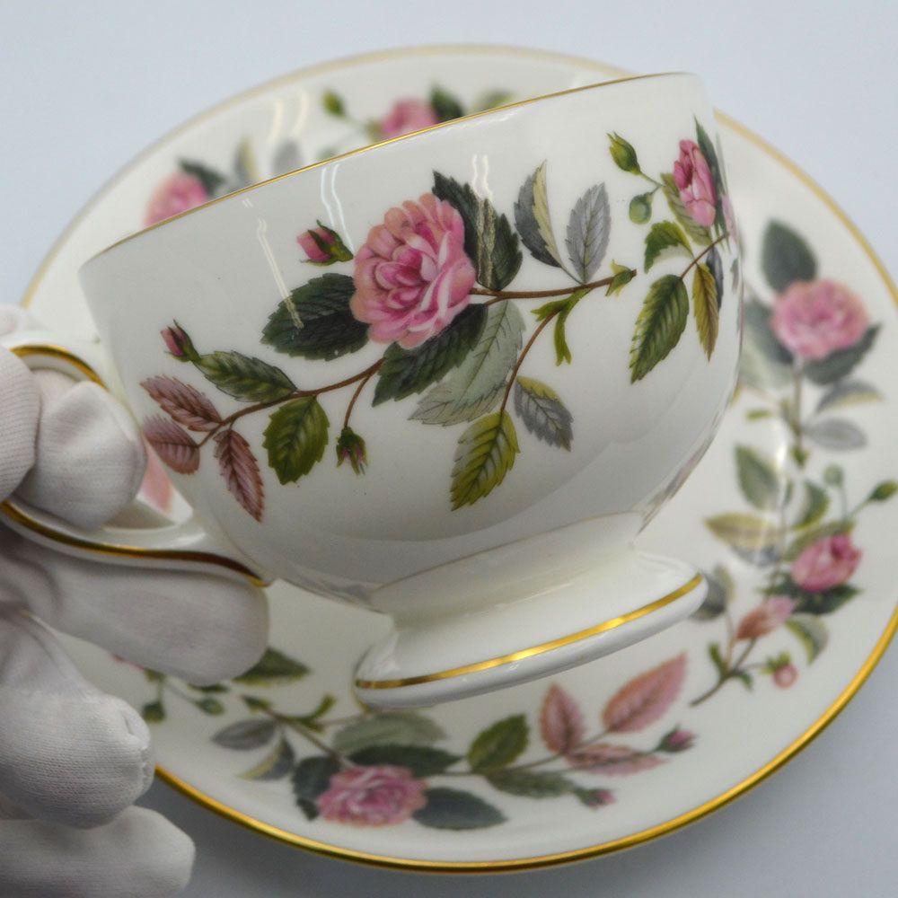 アンティーク トリオ カップ＆ソーサー Wedgwood ウェッジウッド