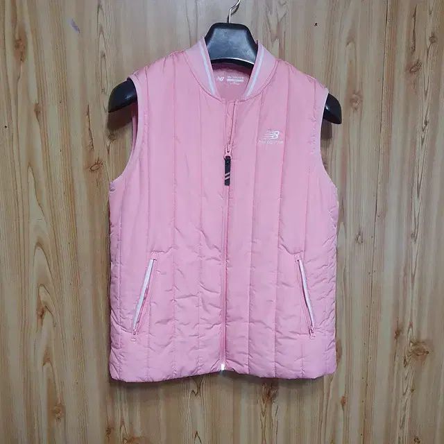 ニューバランス キッズ 軽量 ダウン ベスト 155 - メルカリ