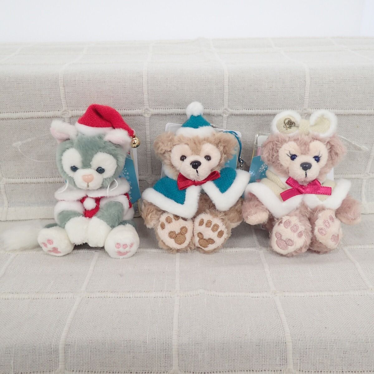 2点　シュタイフ　ダッフィー　シェリーメイ ぬいぐるみ　ディズニー　クリスマス ダッフィー/シェリーメイ/ジェラトーニ ぬいぐるみストラップ