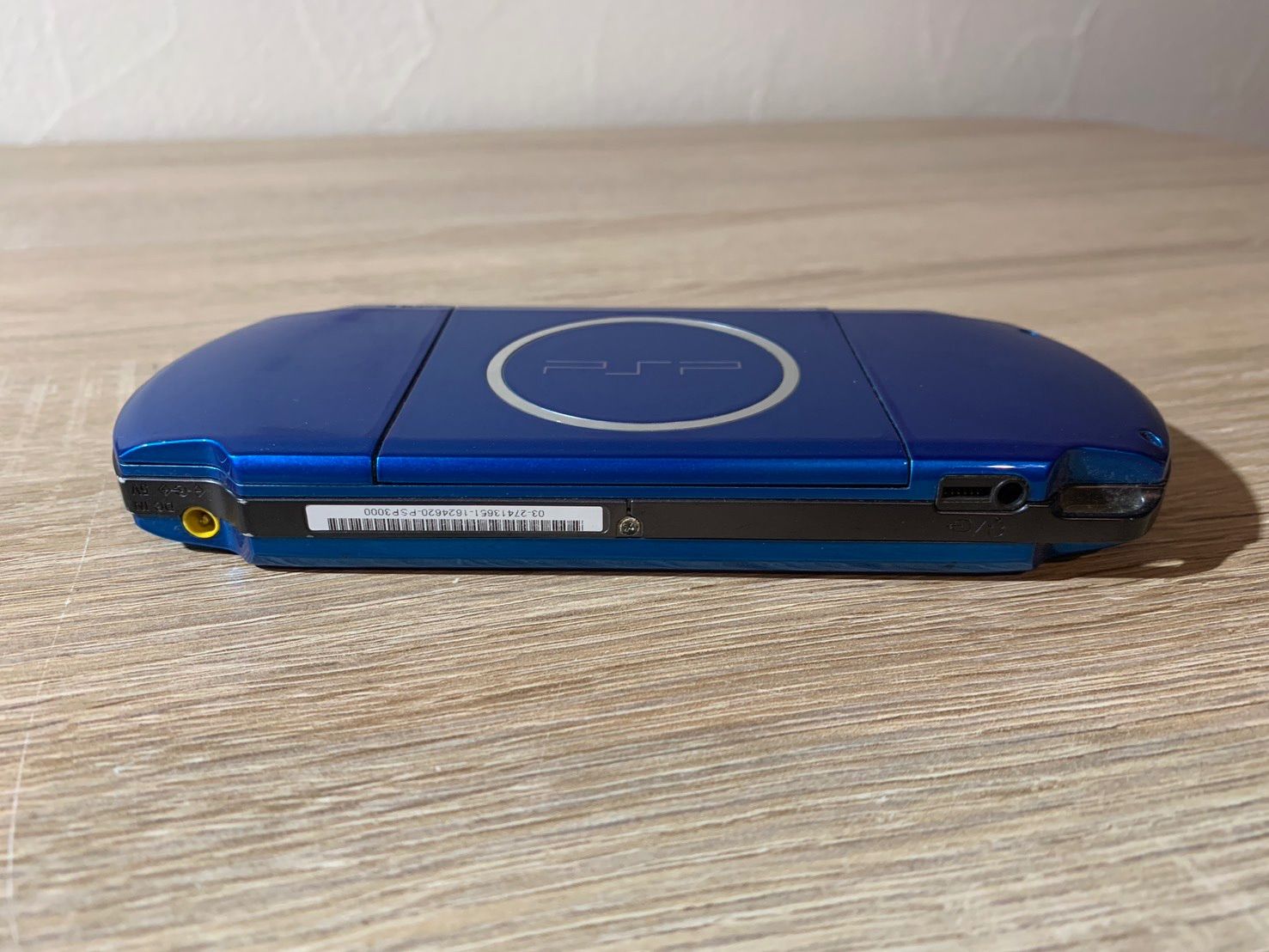 バイブラント ブルー