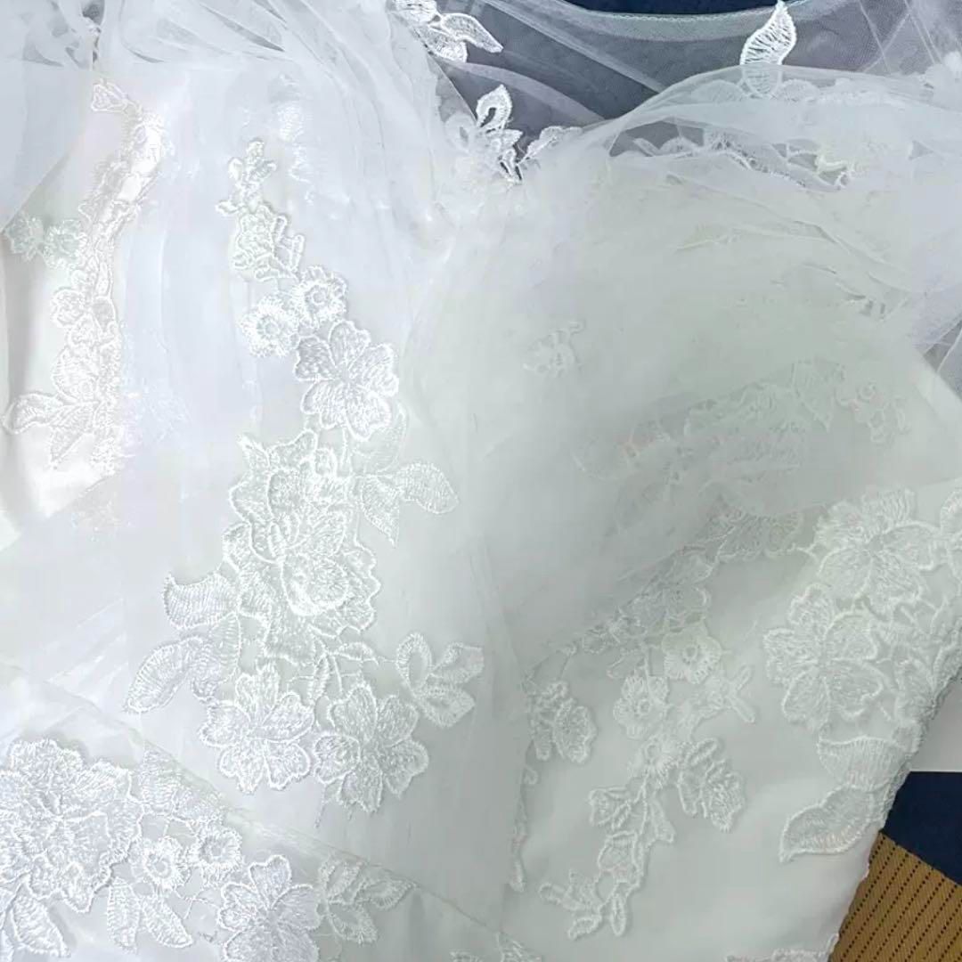 レディースファッション 花柄にフワフワした女性らしいデザインのオフショルロングドレス